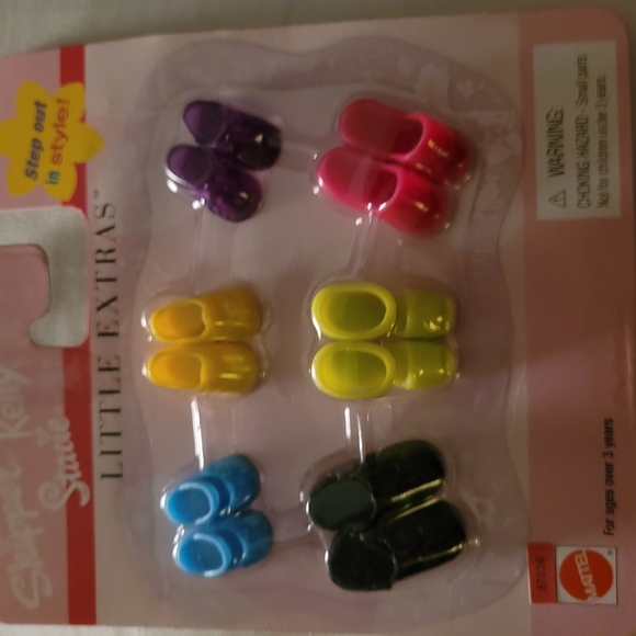 Vintage 2001 Mattel Little Extras Doll Shoes Set. Skipper Kelly Stacie - Picture 1 of 2